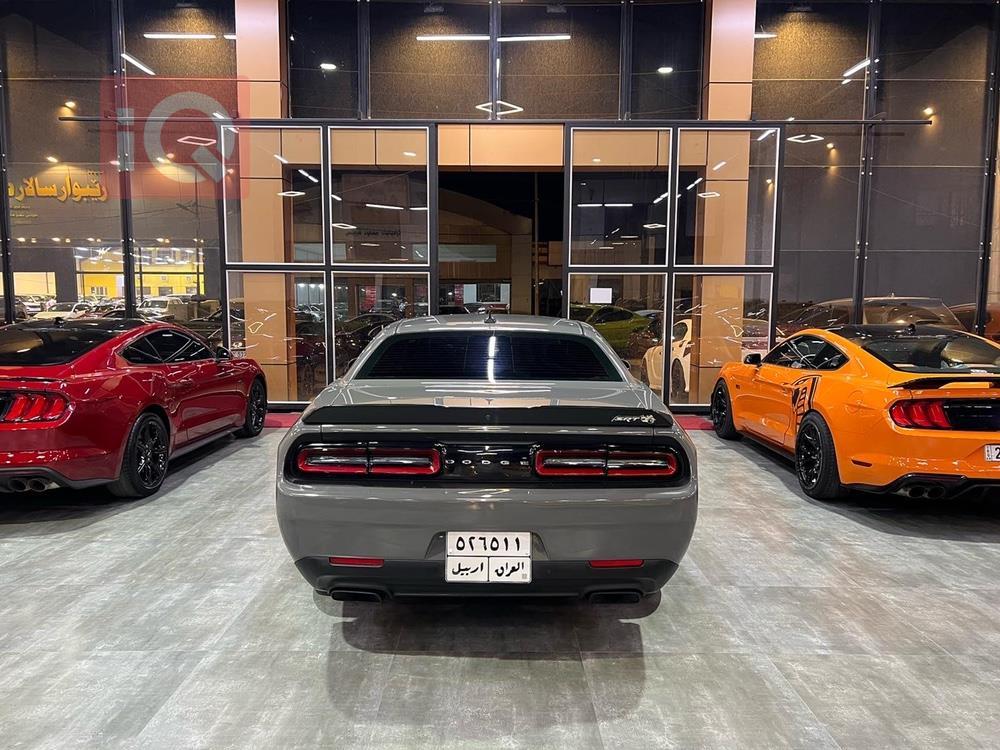 Dodge Challenger